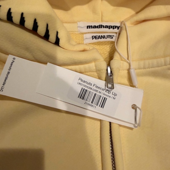 Madhappy Limone Zip-Up Hoodie with Snoopy Graphic - Picture 7 of 7